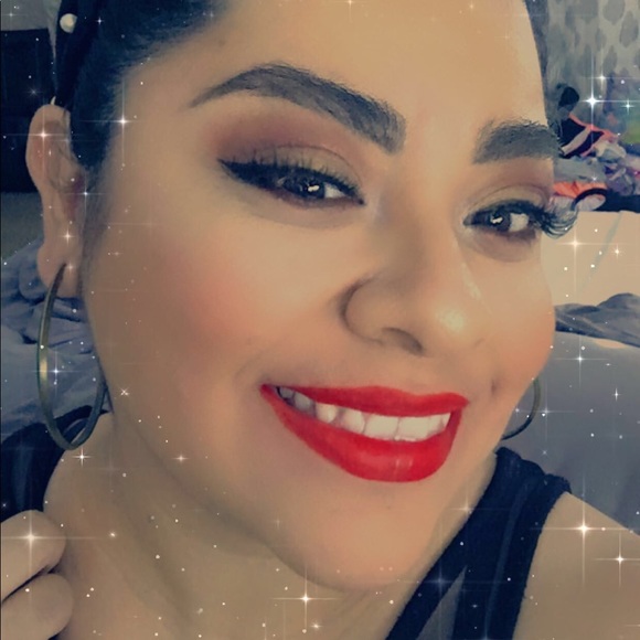 Meet your Posher, Be - Picture 3 of 4